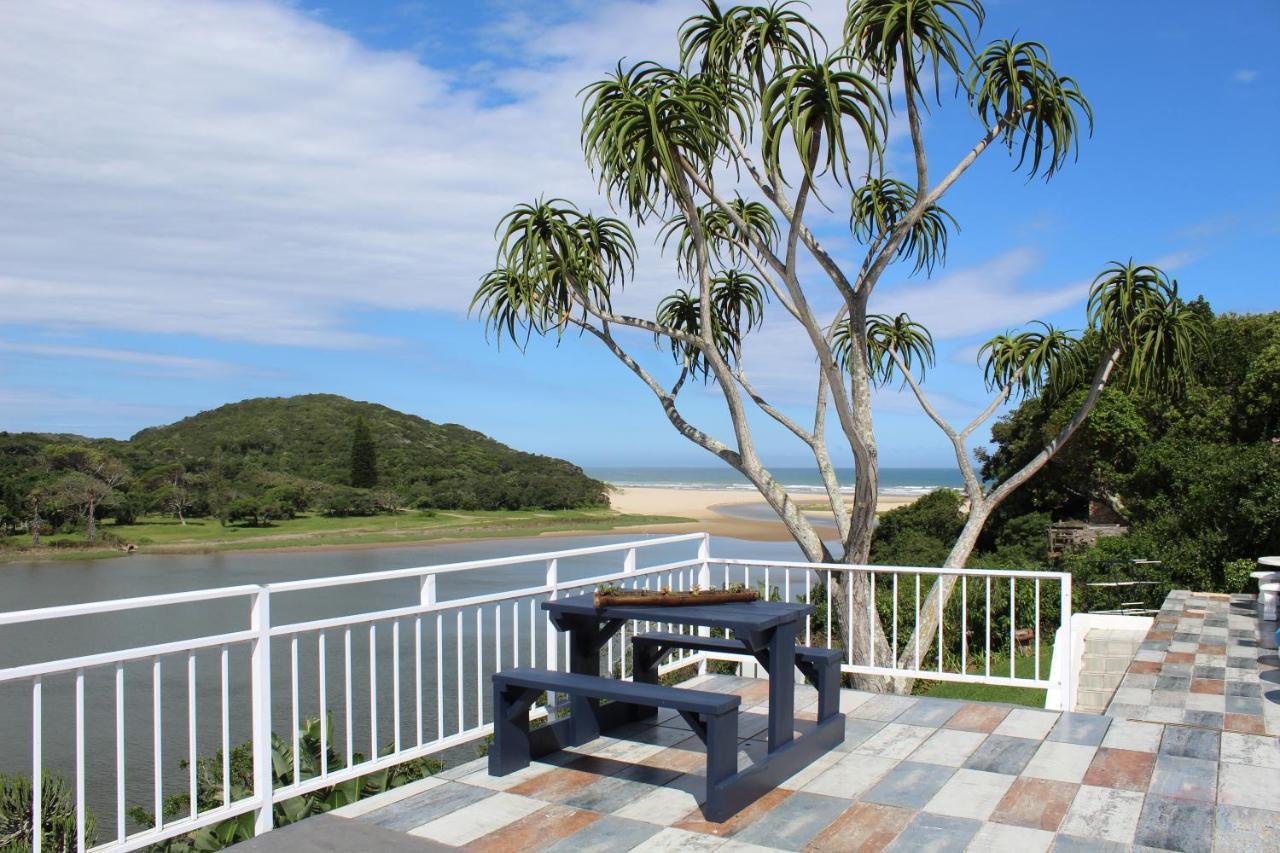 Blue'S Guest House - East London Bonza Bay エクステリア 写真
