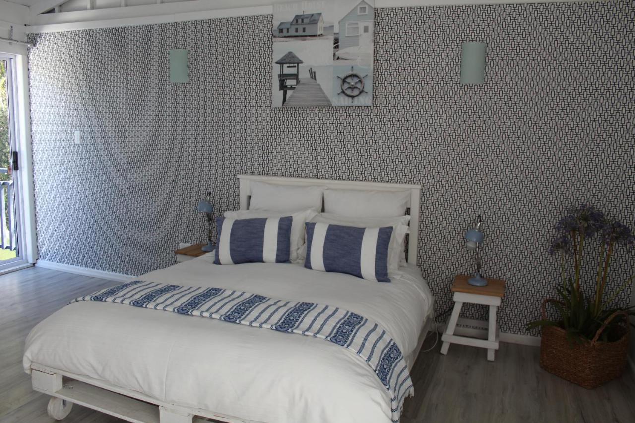 Blue'S Guest House - East London Bonza Bay エクステリア 写真