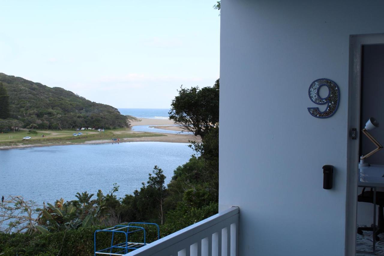 Blue'S Guest House - East London Bonza Bay エクステリア 写真
