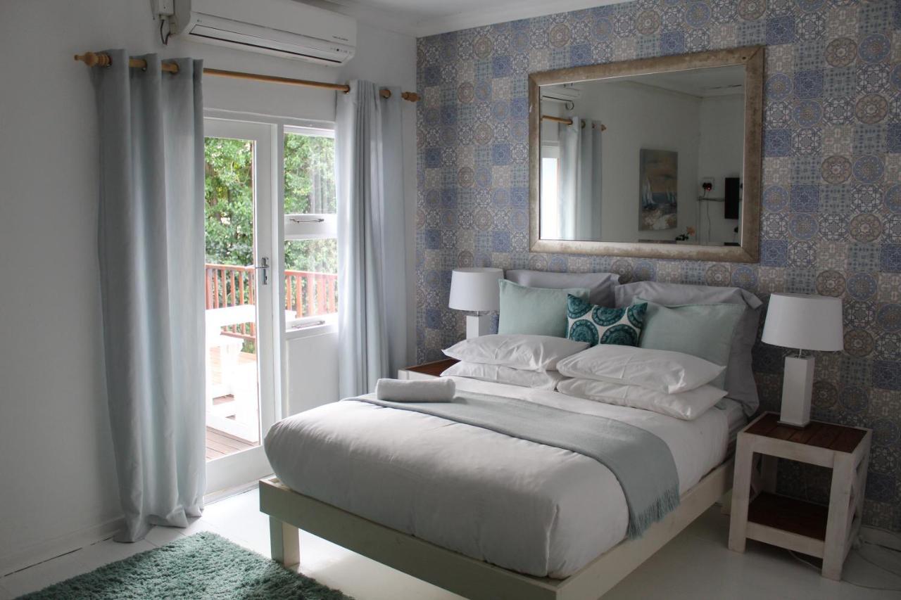 Blue'S Guest House - East London Bonza Bay エクステリア 写真