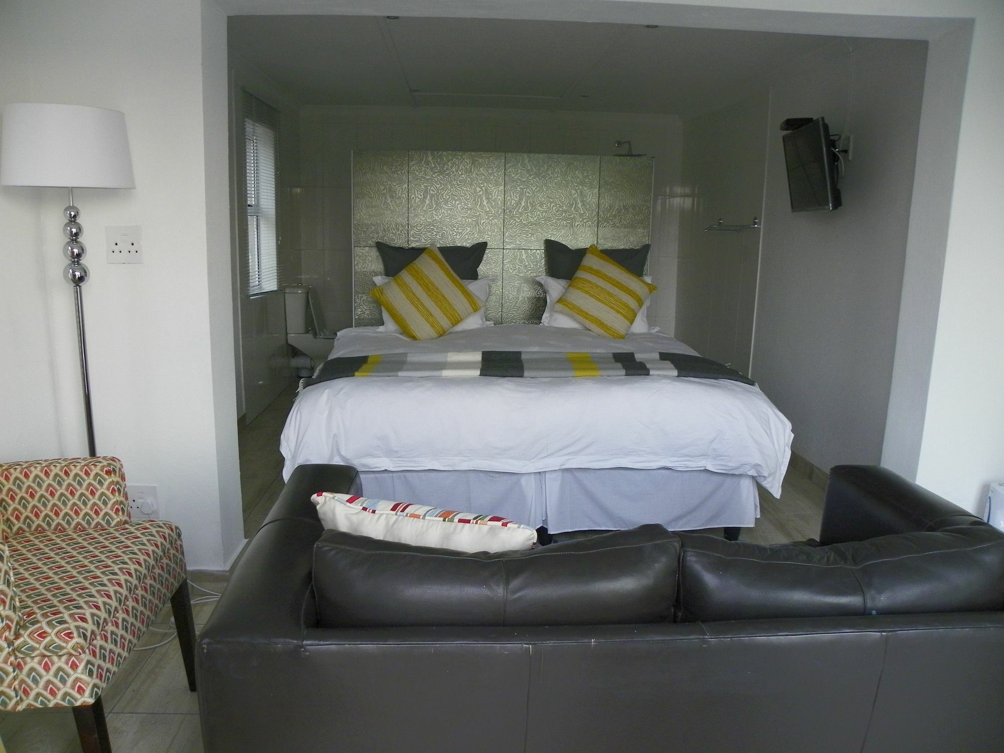 Blue'S Guest House - East London Bonza Bay エクステリア 写真